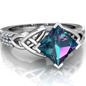 Alexandrite Celtic Knot Engagement Ring size 9